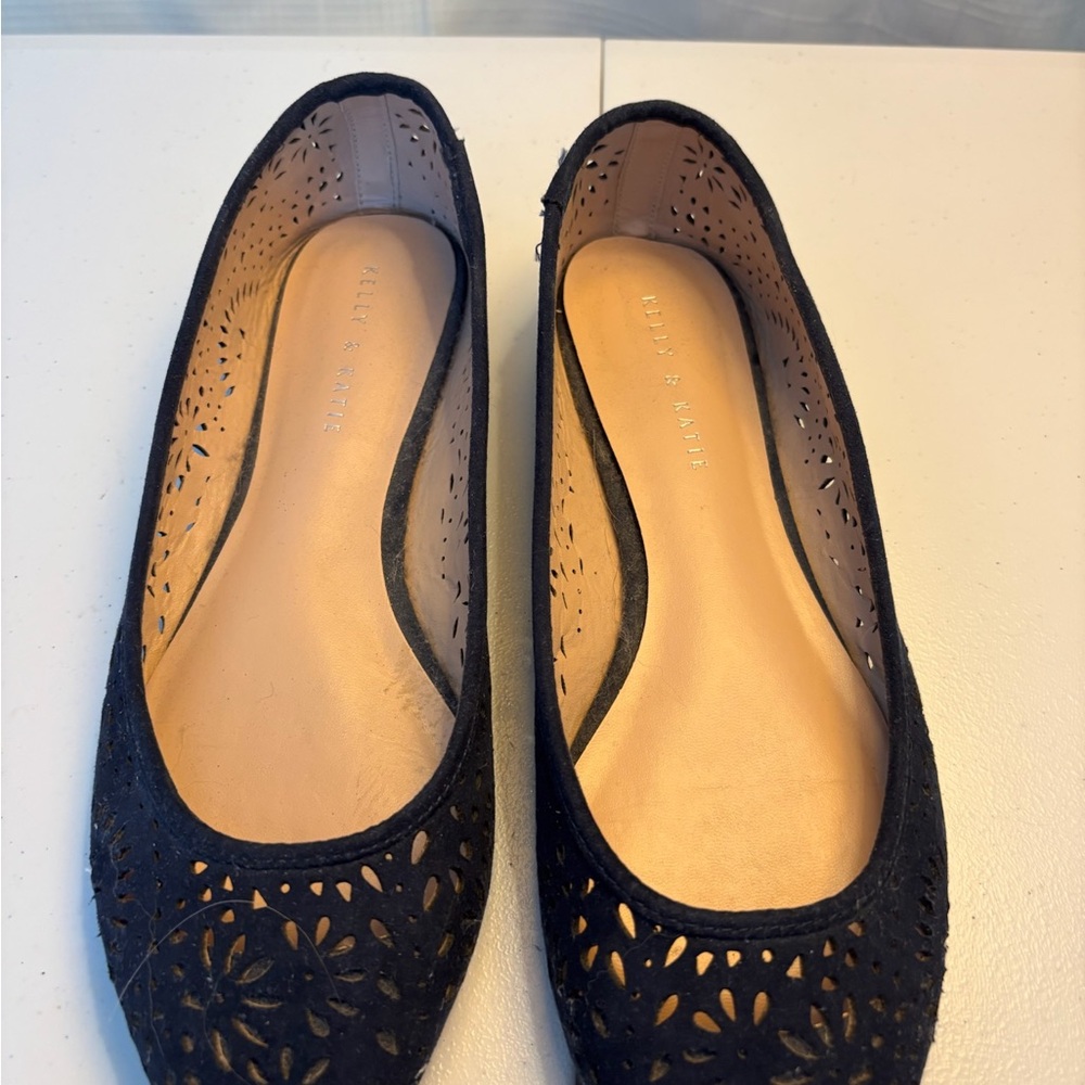 Kelly & Katie Black Floral Cutout Flats